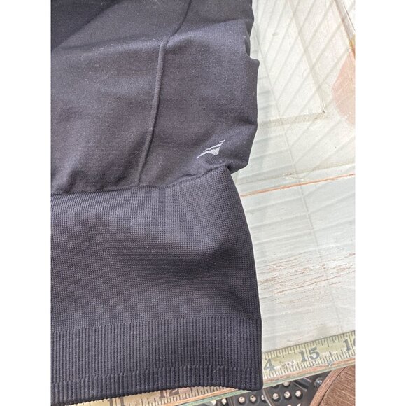 Fabletics Cropped Leggings Medium Black High-Waisted Ribbed Seamless Activewear - Picture 4 of 5